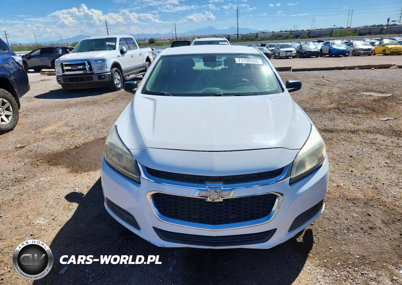 2014 Chevrolet Malibu Ls VIN:1G11B5SL0EF183111 - 5