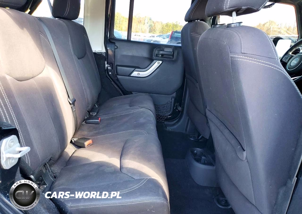 2013 Jeep Wrangler Unlimited Sahara VIN:1C4BJWEG1DL655495 - 11