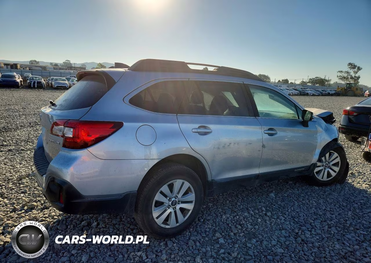 2019 Subaru Outback 2.5I Premium VIN:4S4BSAFC6K3393428 - 3