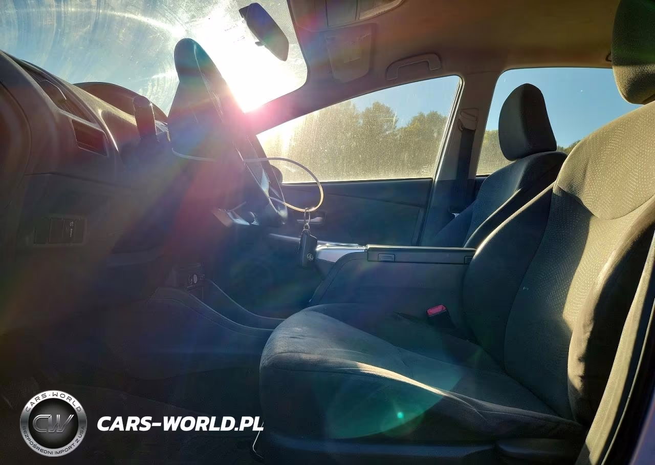 2012 Toyota Prius V Three VIN:JTDZN3EU1C3019245 - 7