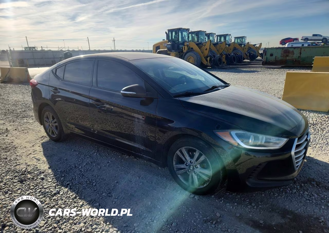 2018 Hyundai Elantra Sel VIN:5NPD84LF8JH335044 - 4
