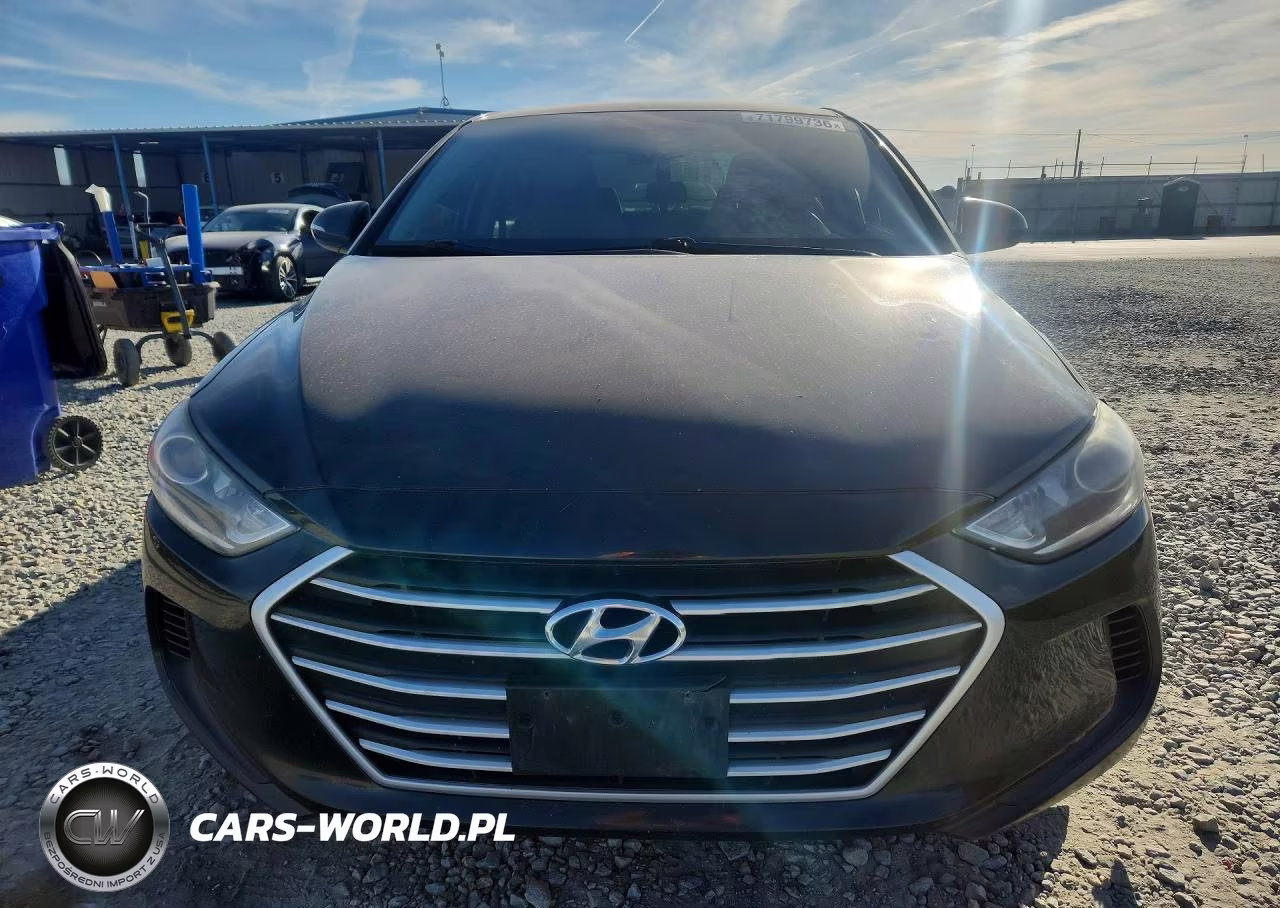 2018 Hyundai Elantra Sel VIN:5NPD84LF8JH335044 - 5