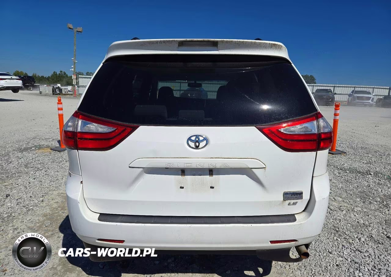 2017 Toyota Sienna Le VIN:5TDKZ3DC6HS823397 - 6
