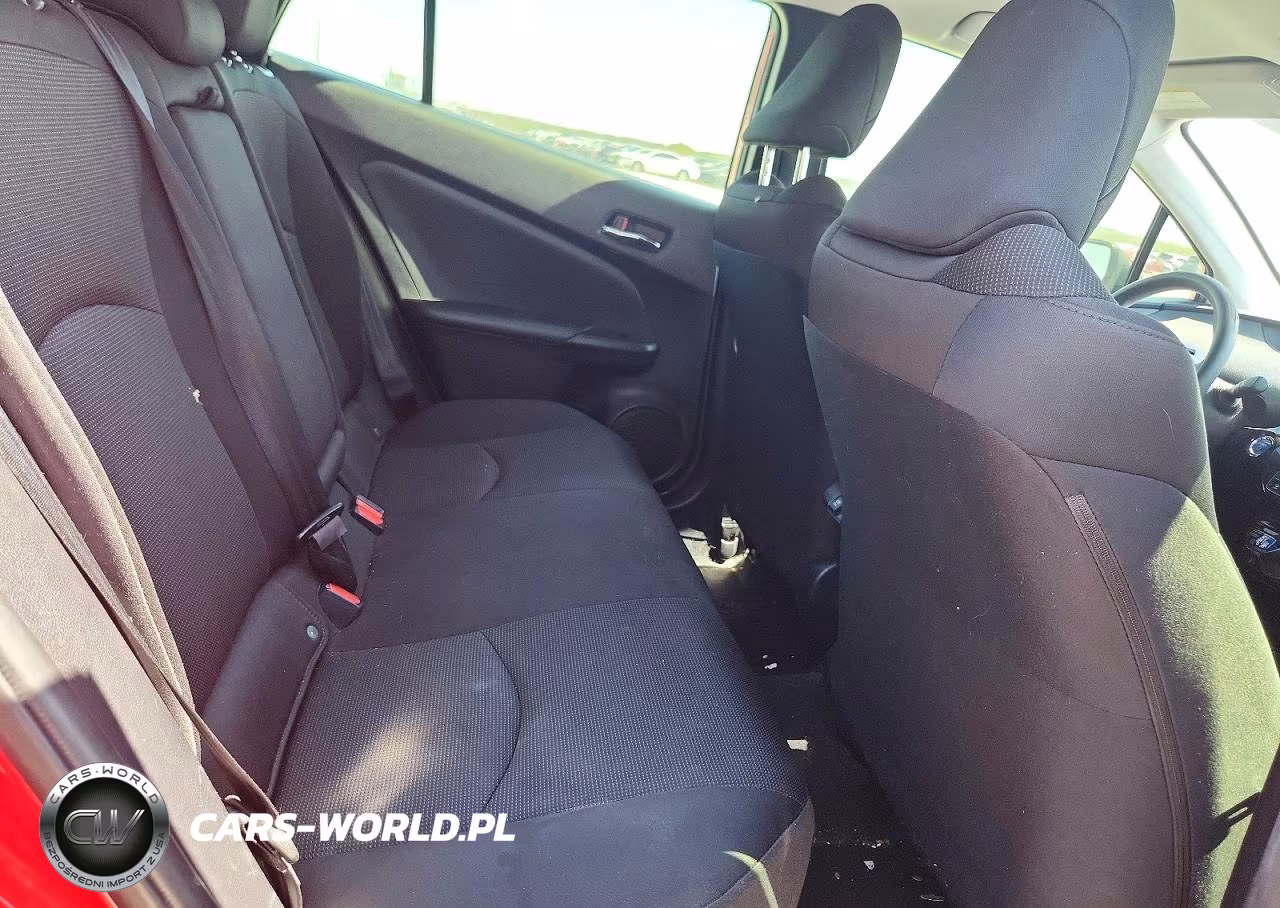 2020 Toyota Prius L Eco VIN:JTDKARFU6L3112583 - 10