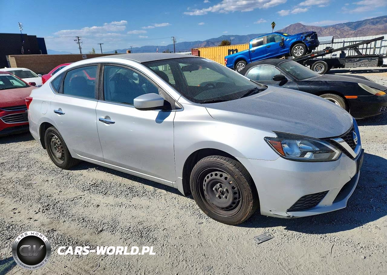 2016 Nissan Sentra S VIN:3N1AB7AP4GY335901 - 4
