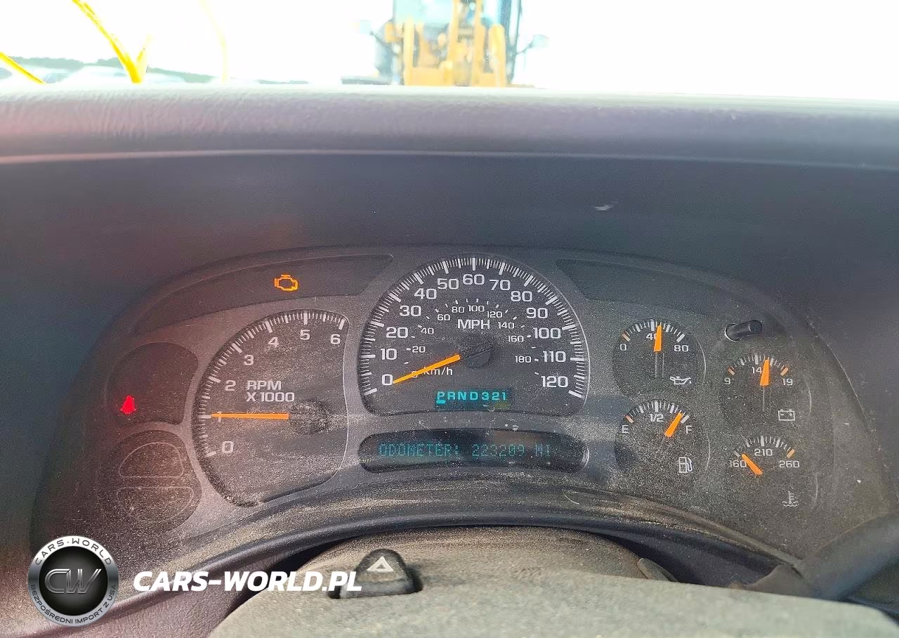 2004 Chevrolet Silverado C1500 VIN:2GCEC19T841222117 - 9