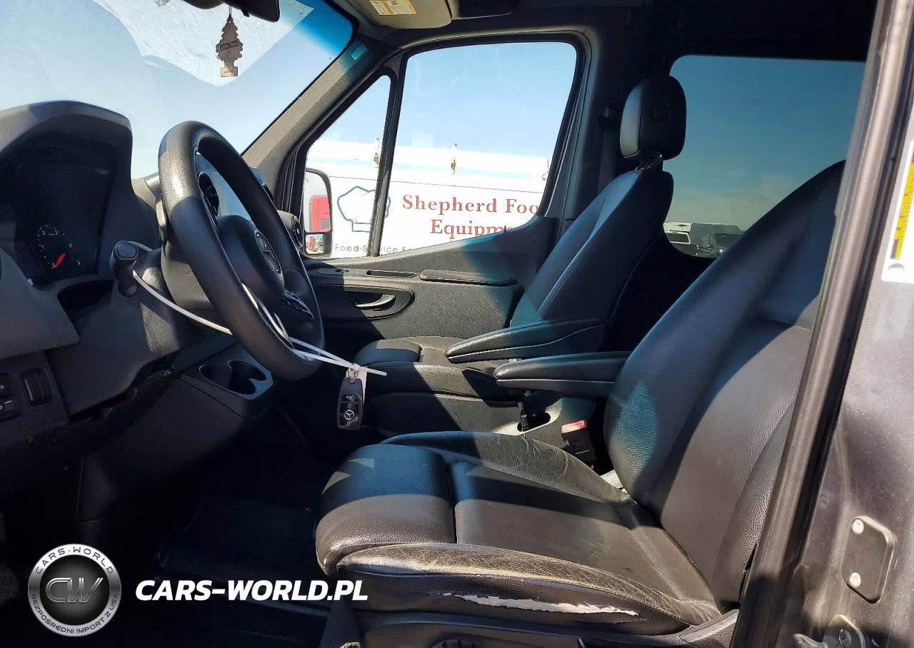 2019 Mercedes-Benz Sprinter 2500 VIN:W1Z4EFHY3KP196419 - 7