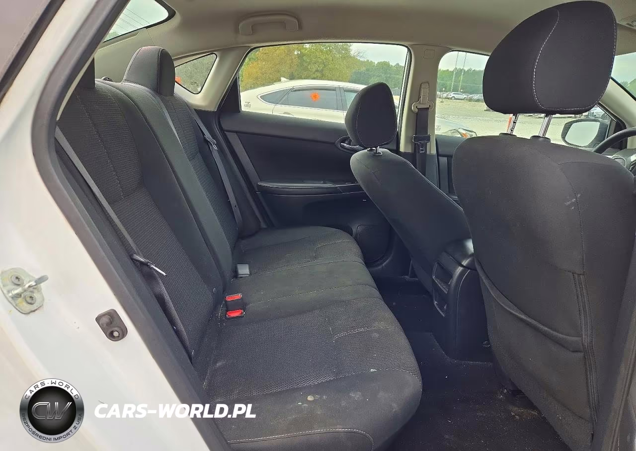 2018 Nissan Sentra S VIN:3N1AB7AP9JY301010 - 10