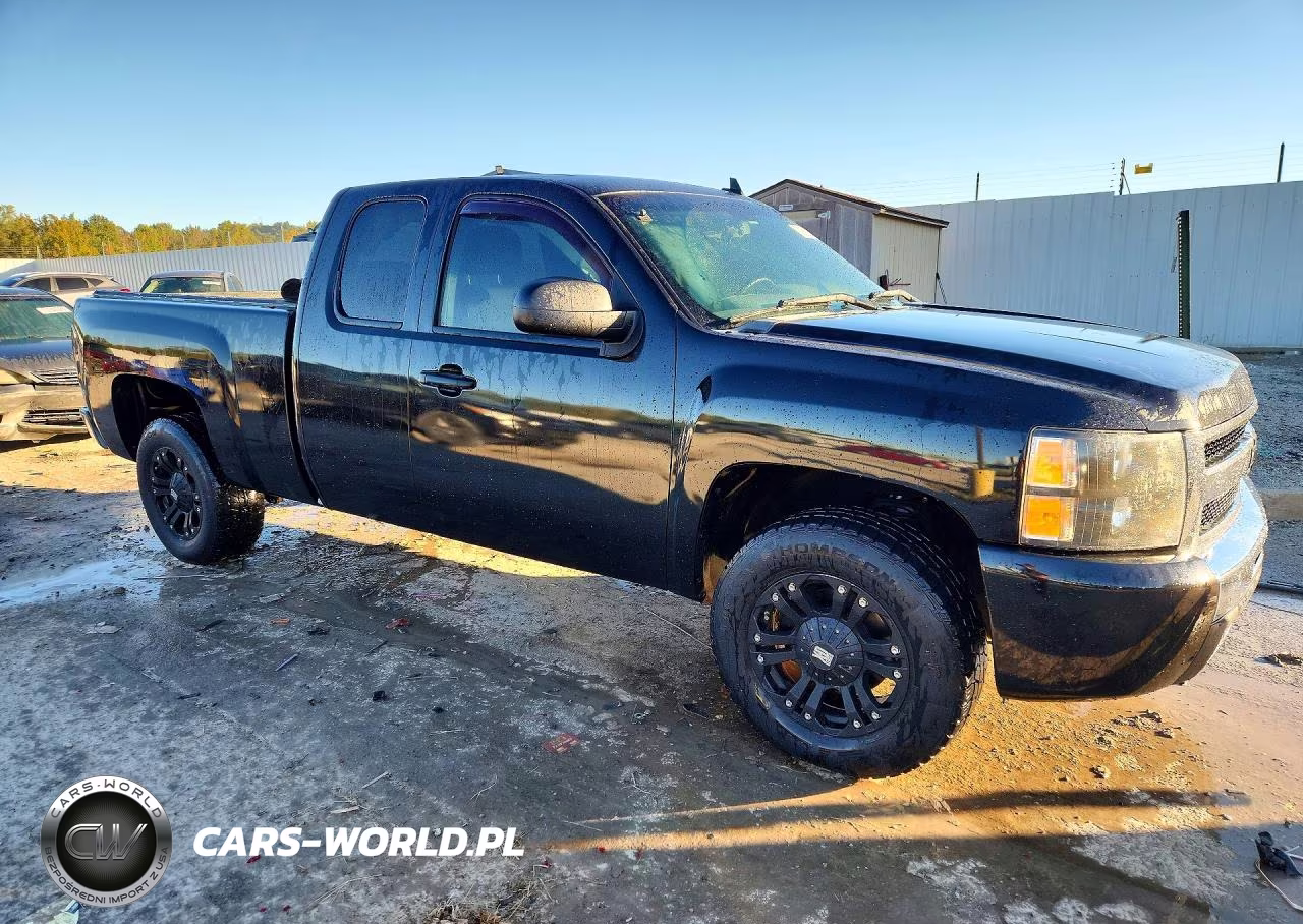 2010 Chevrolet Silverado K1500 Ls VIN:1GCSKREA0AZ135310 - 4