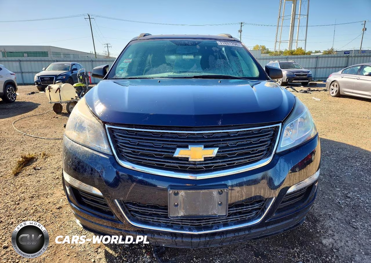 2015 Chevrolet Traverse Ls VIN:1GNKRFED8FJ364108 - 5
