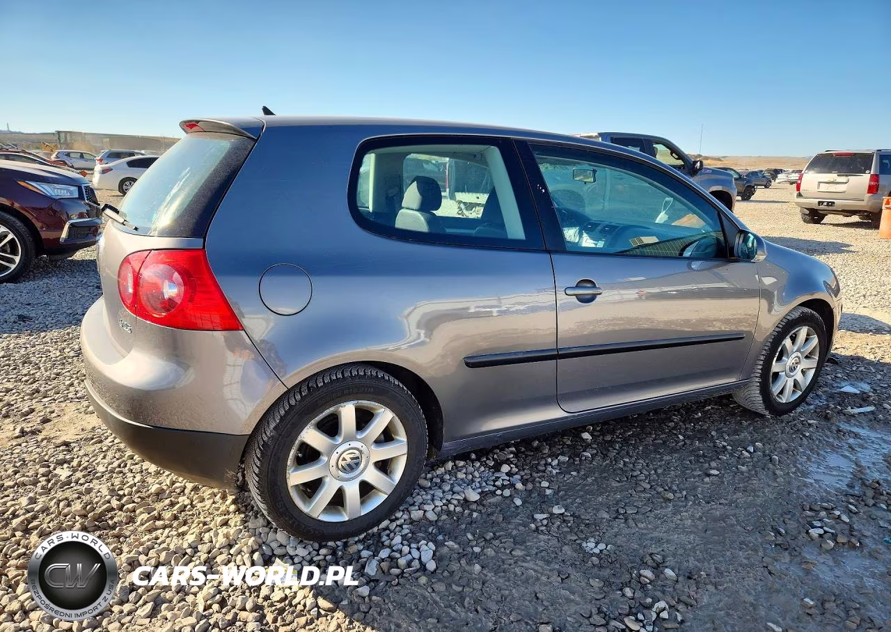 2008 Volkswagen Rabbit VIN:WVWAA71K78W281961 - 3