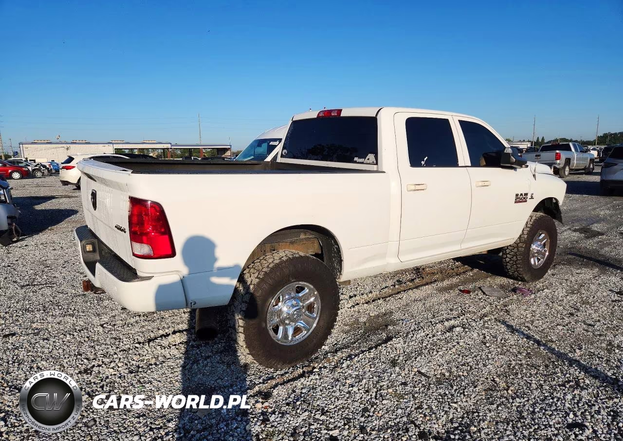 2018 Ram 2500 St VIN:3C6UR5CLXJG403739 - 3
