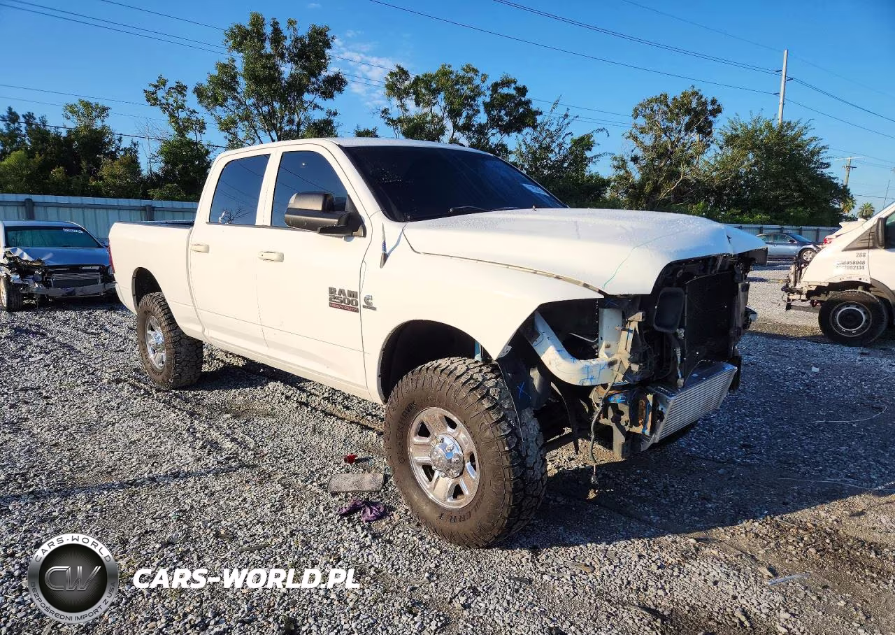 2018 Ram 2500 St VIN:3C6UR5CLXJG403739 - 4