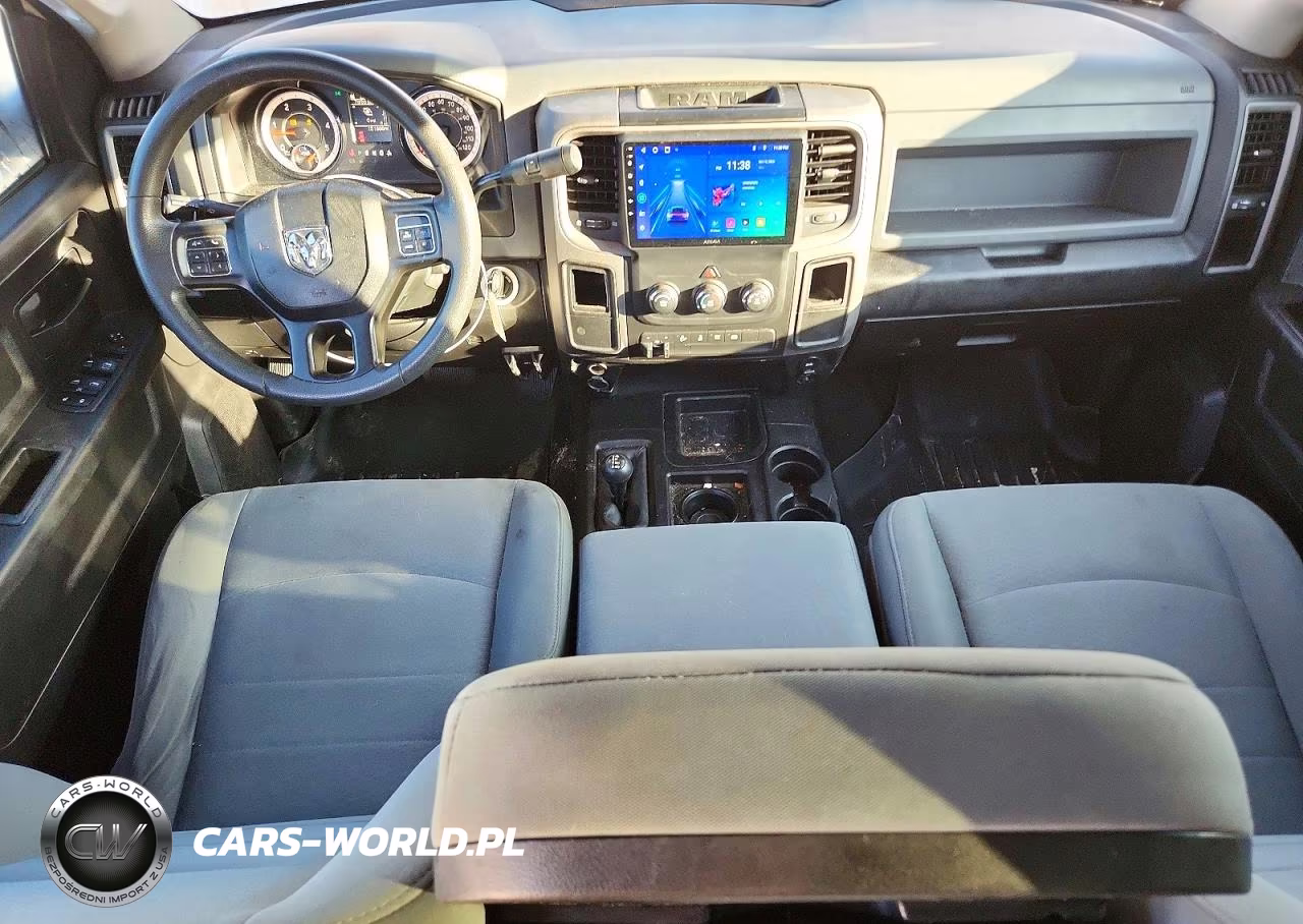 2018 Ram 2500 St VIN:3C6UR5CLXJG403739 - 8