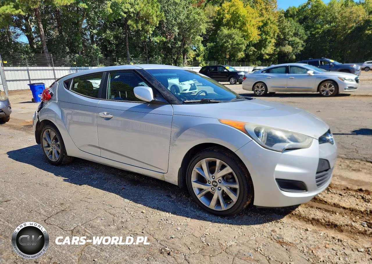2016 Hyundai Veloster Base VIN:KMHTC6AD1GU288294 - 4