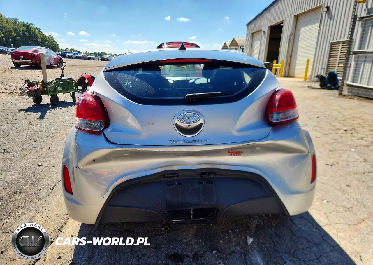 2016 Hyundai Veloster Base VIN:KMHTC6AD1GU288294 - 6