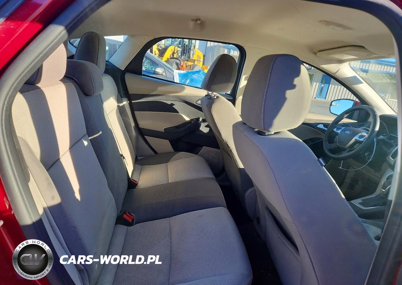 2013 Ford Focus Se VIN:1FADP3K25DL325654 - 10