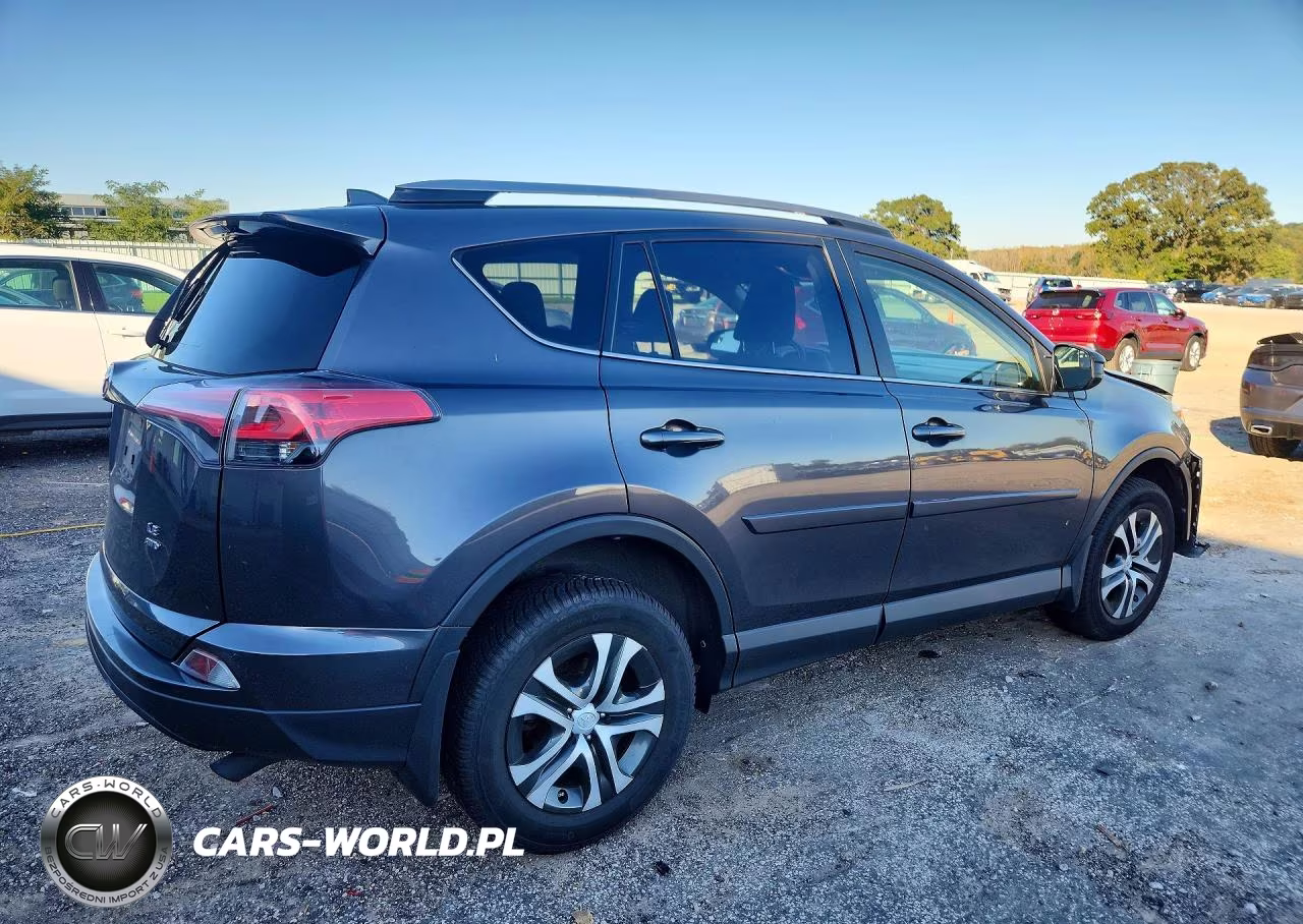 2018 Toyota Rav4 Le VIN:JTMBFREV8JJ198662 - 3