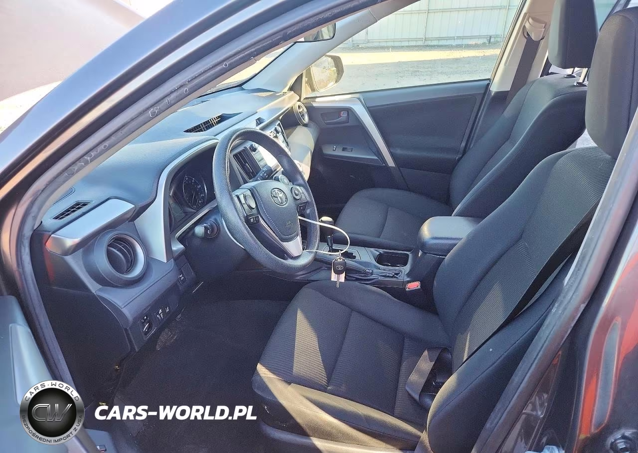 2018 Toyota Rav4 Le VIN:JTMBFREV8JJ198662 - 7