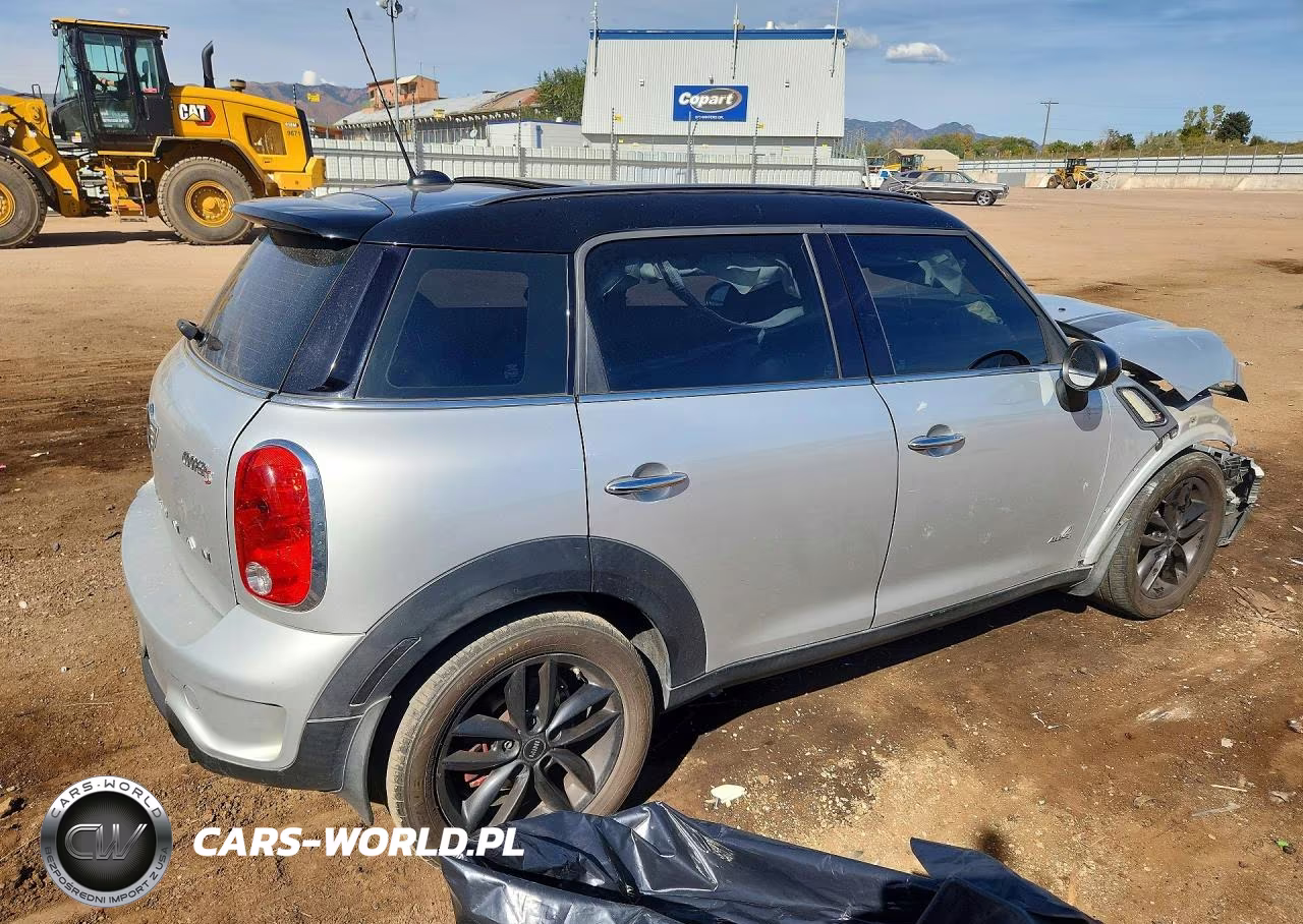 MINI COOPER S C VIN:WMWZC5C59EWP36634 - 3
