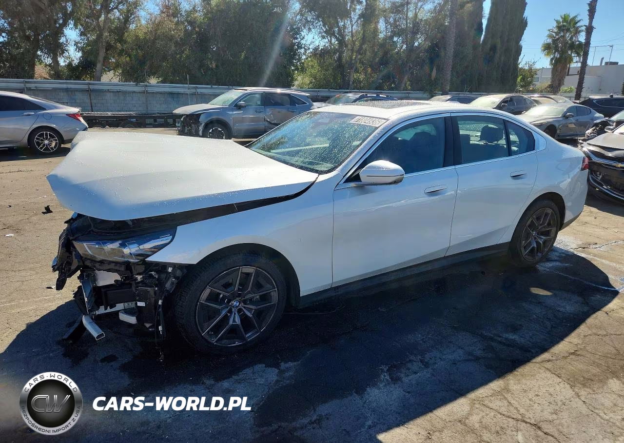 2026 BMW 530 Xi VIN:WBA53FJ09TCV04402 - 1