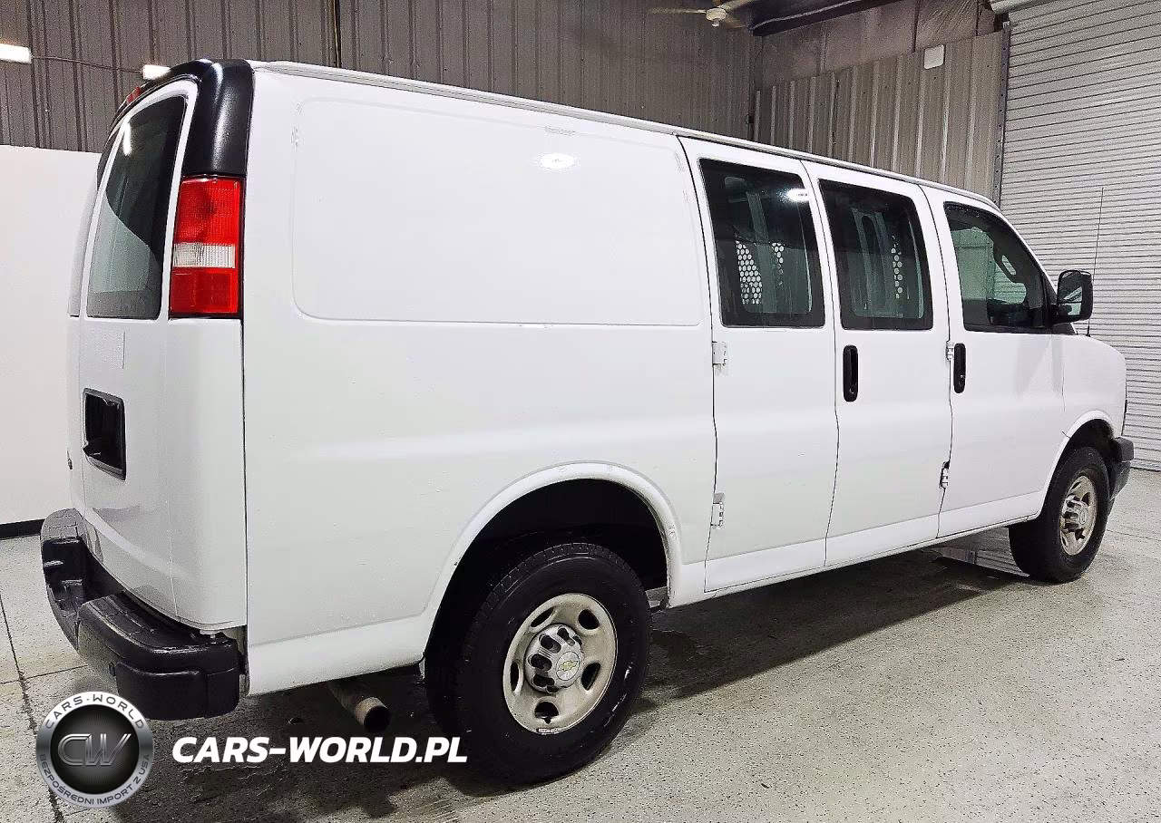 2022 Chevrolet Express G2500 VIN:1GCWGAFP8N1217250 - 3