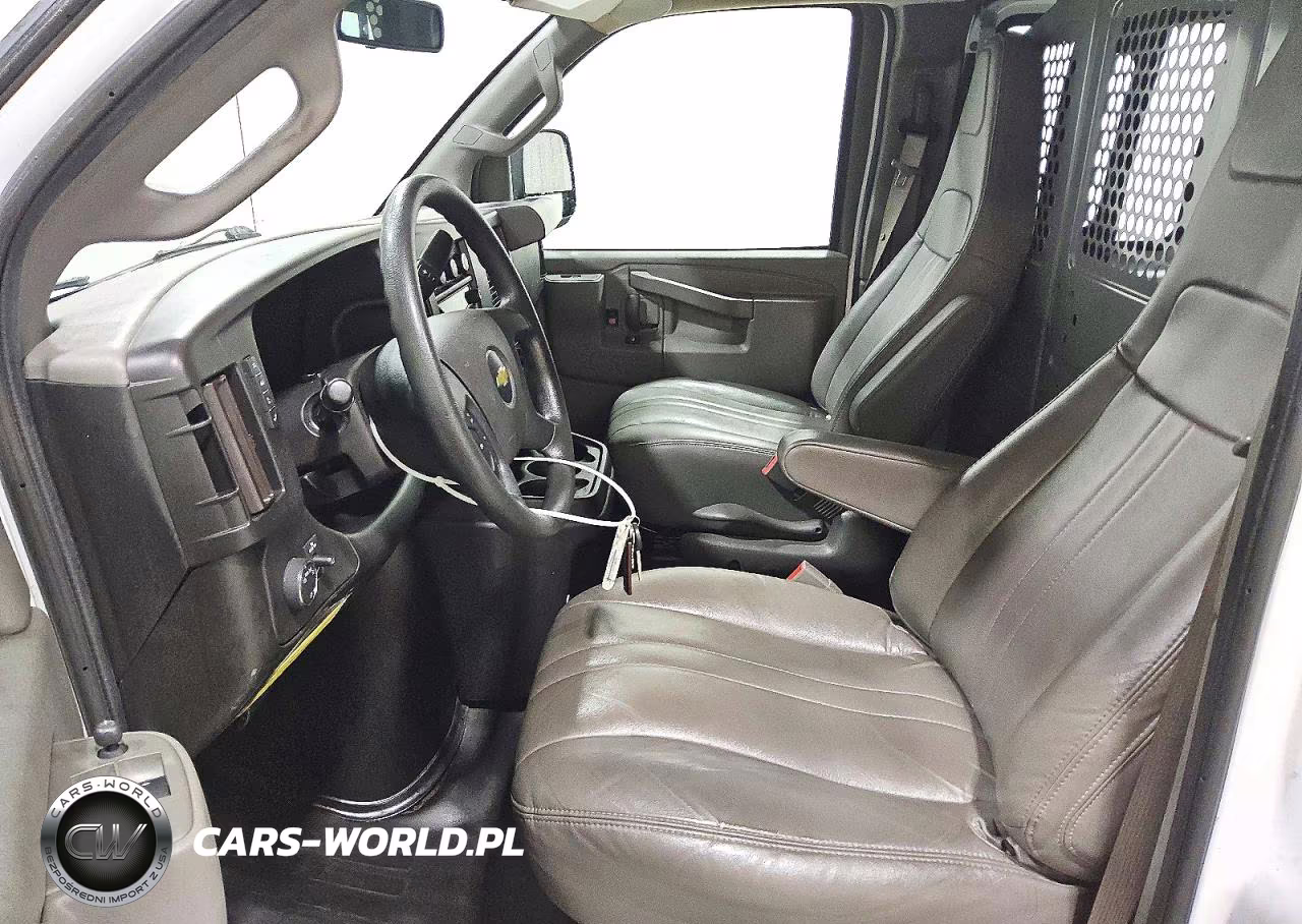 2022 Chevrolet Express G2500 VIN:1GCWGAFP8N1217250 - 7