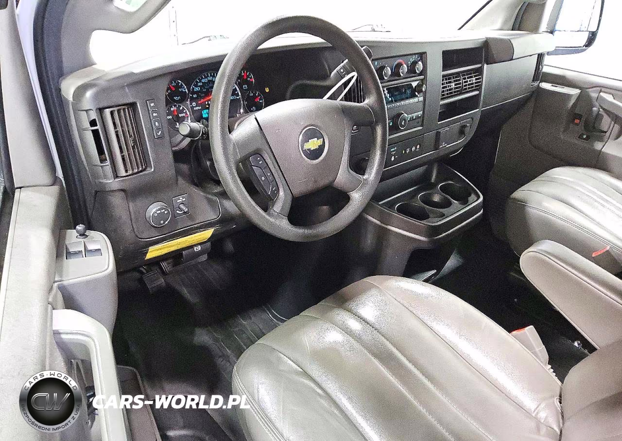2022 Chevrolet Express G2500 VIN:1GCWGAFP8N1217250 - 8