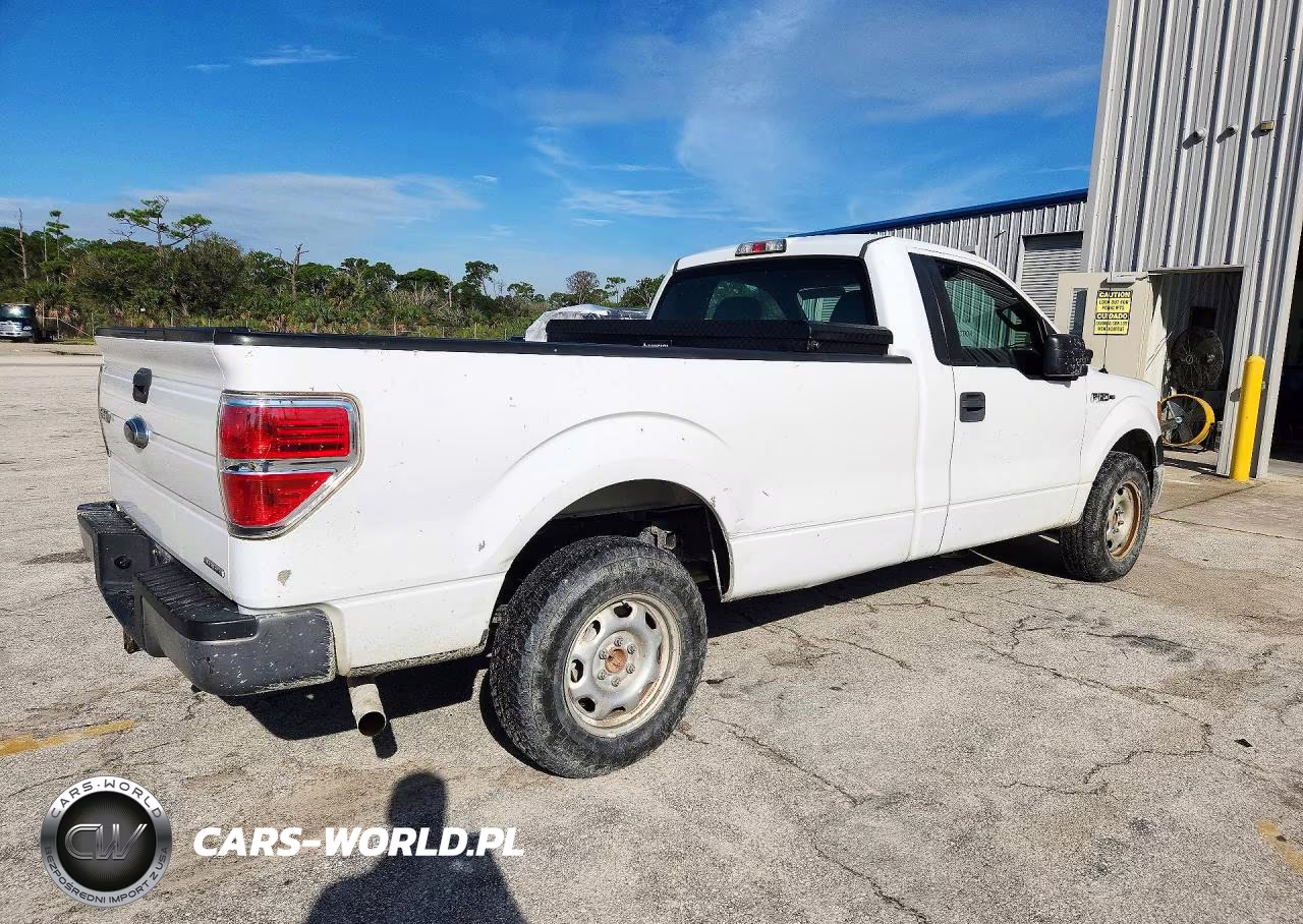 2014 Ford F150 VIN:1FTMF1CM4EKF55601 - 3
