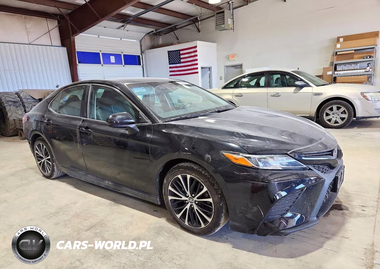 2018 Toyota Camry Se VIN:4T1B11HK8JU527257 - 4