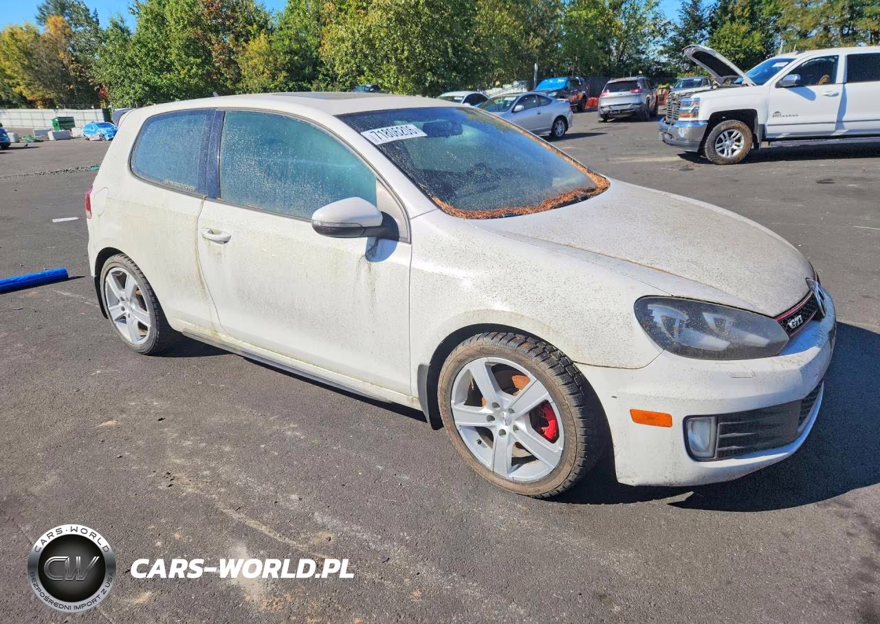 2013 Volkswagen Gti VIN:WVWFD7AJXDW061986 - 4