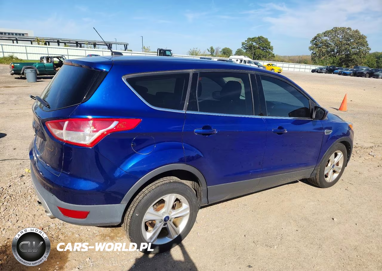 2015 Ford Escape Se VIN:1FMCU0G70FUA01876 - 3