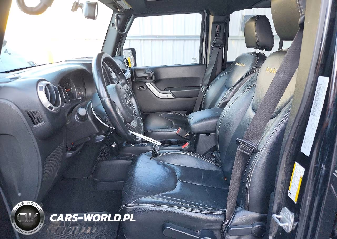 2015 Jeep Wrangler Unlimited Sahara VIN:1C4BJWEG1FL651725 - 7