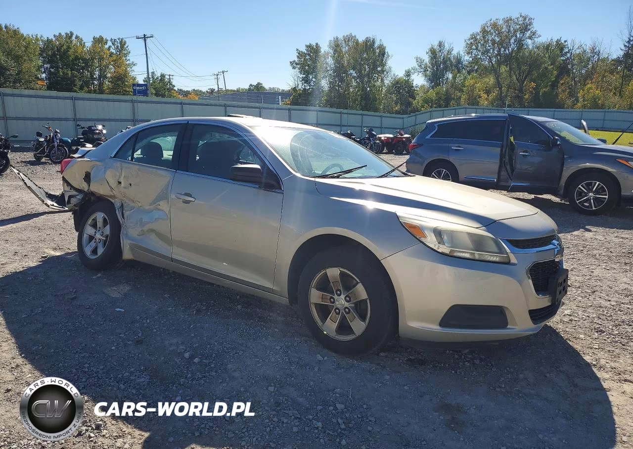 2014 Chevrolet Malibu Ls VIN:1G11B5SL1EF139120 - 4