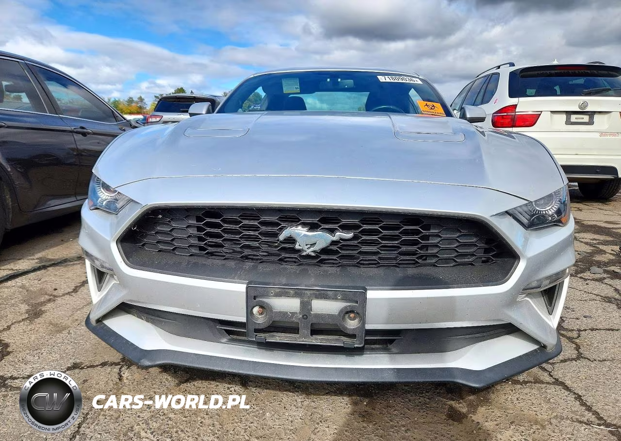2018 Ford Mustang VIN:1FA6P8TH1J5182386 - 5