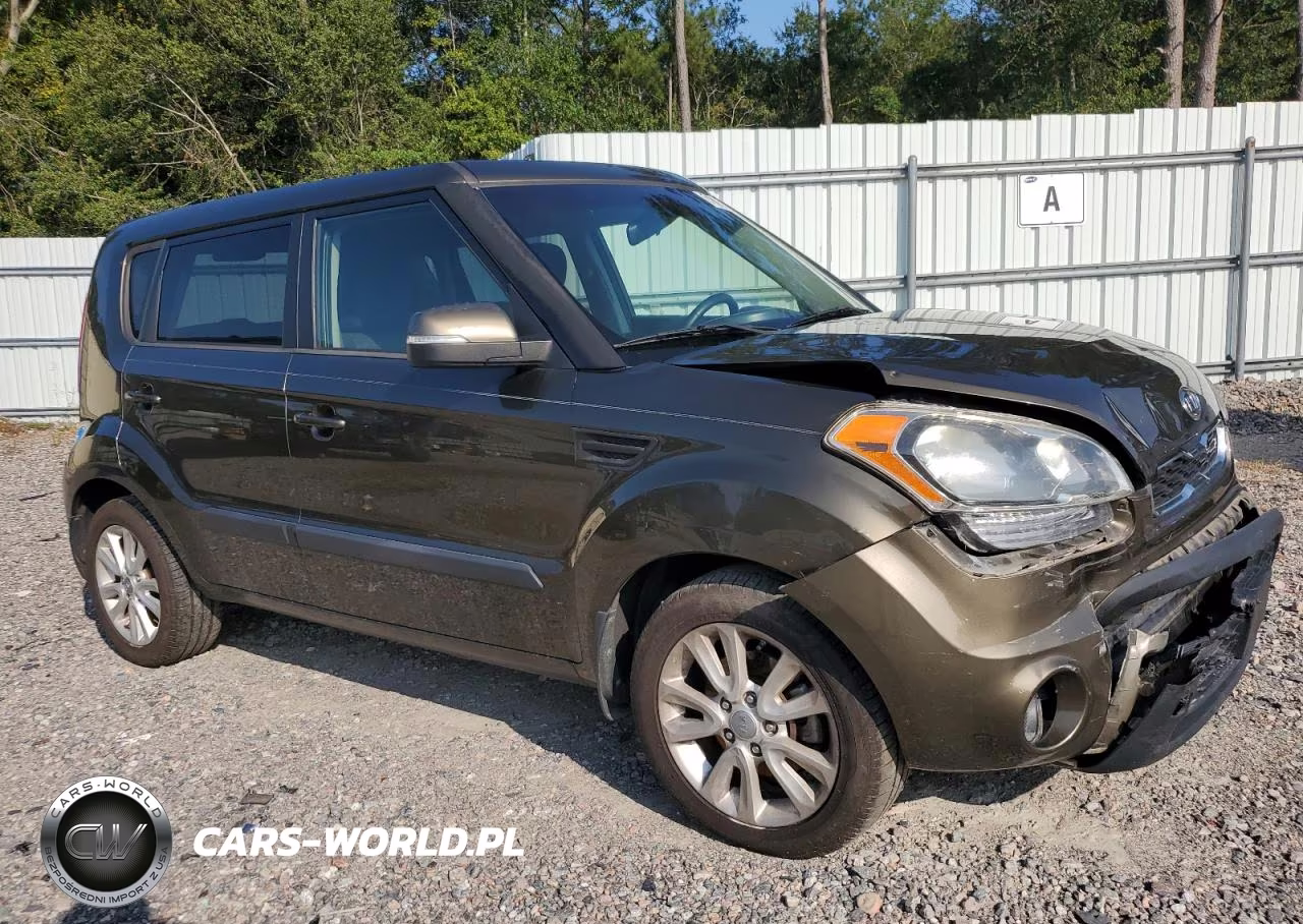 2012 Kia Soul + VIN:KNDJT2A63C7398925 - 4