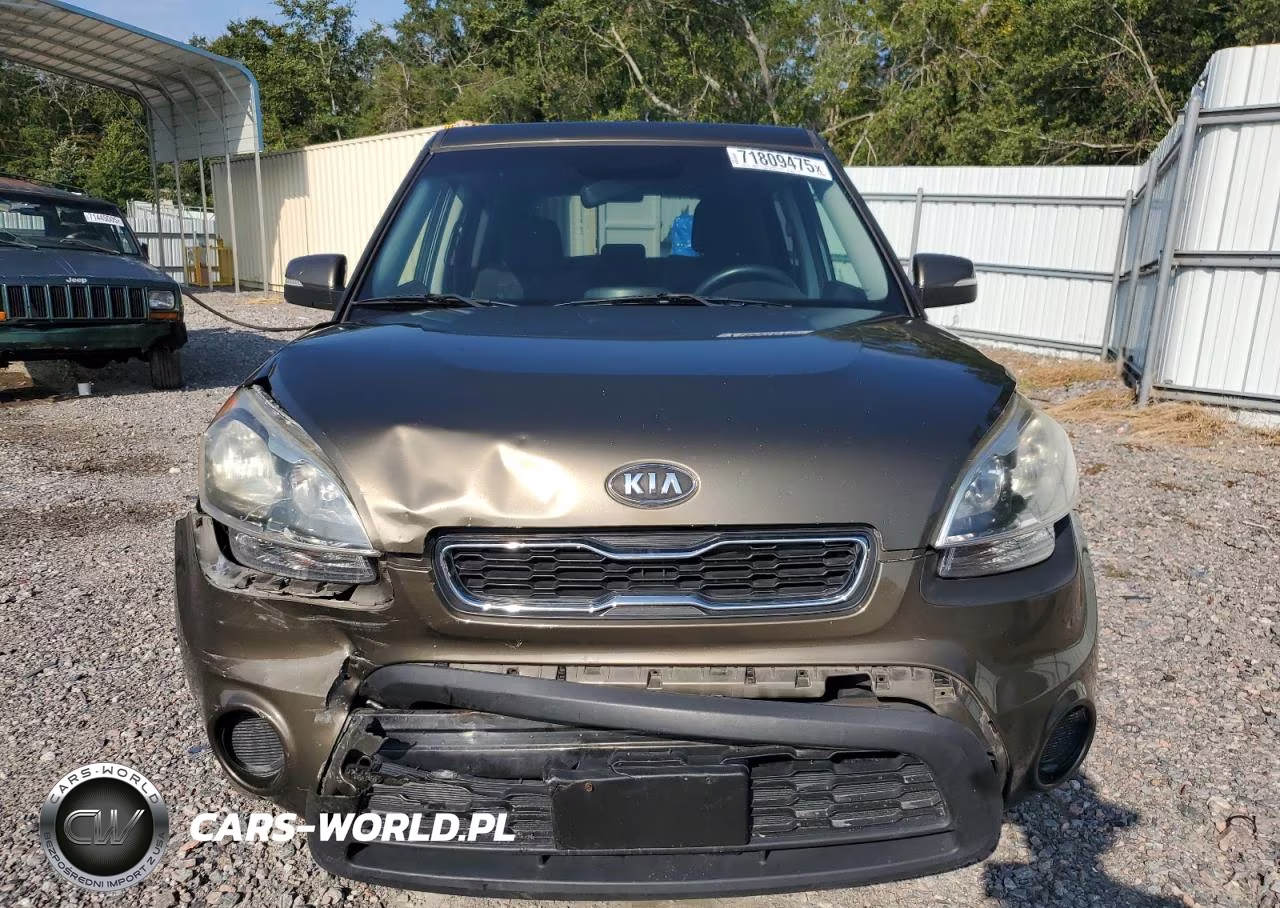 2012 Kia Soul + VIN:KNDJT2A63C7398925 - 5