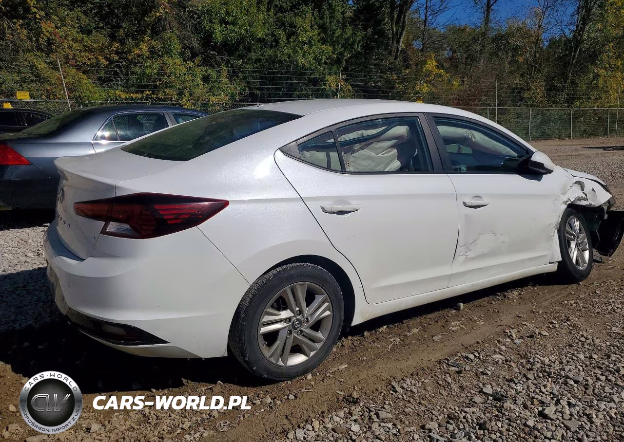 2019 Hyundai Elantra Sel VIN:5NPD84LF7KH428252 - 3
