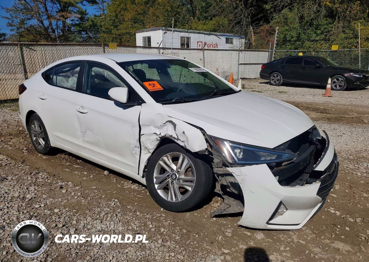 2019 Hyundai Elantra Sel VIN:5NPD84LF7KH428252 - 4