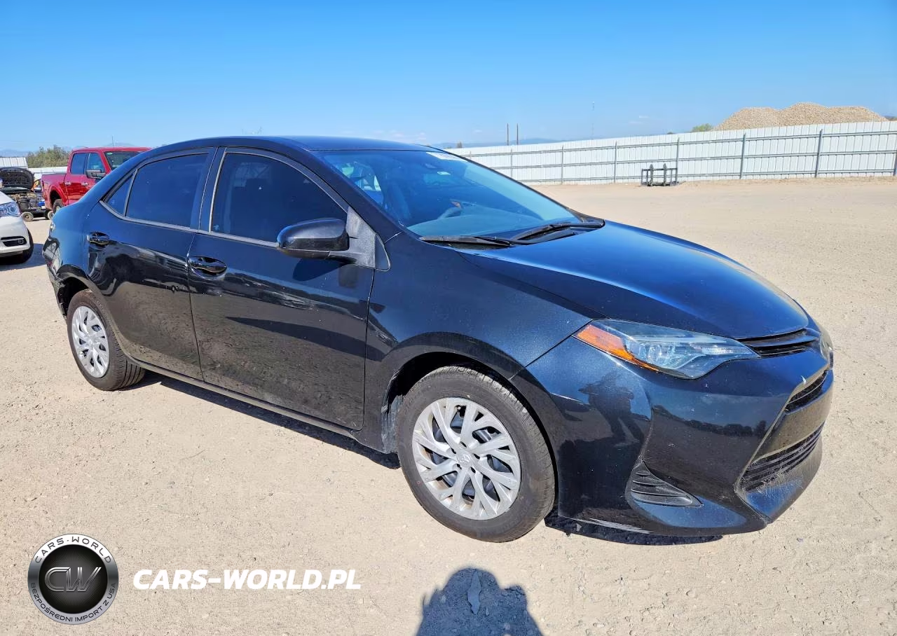 2019 Toyota Corolla Le VIN:5YFBURHE9KP879847 - 4