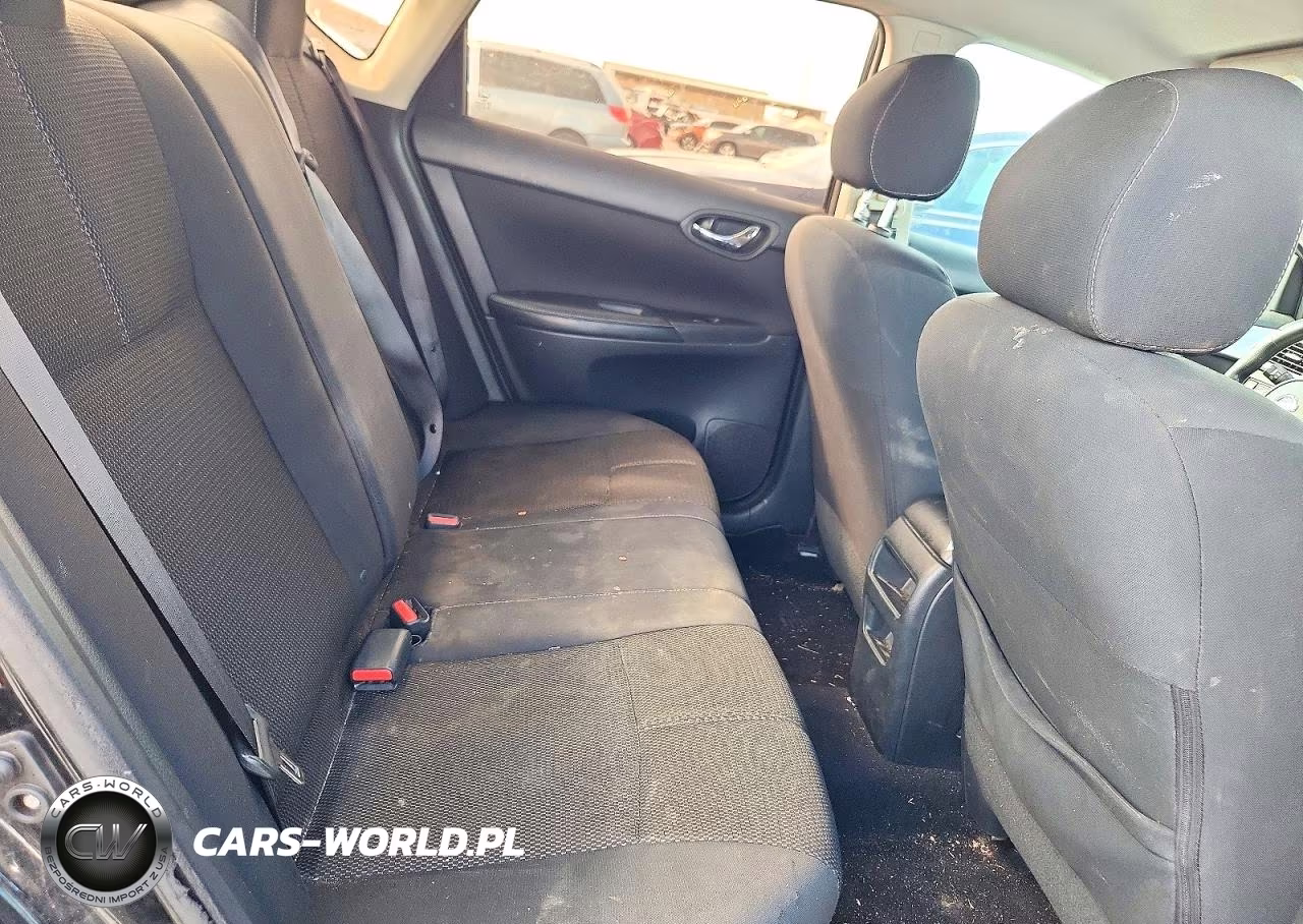 2018 Nissan Sentra S VIN:3N1AB7AP2JY222617 - 10
