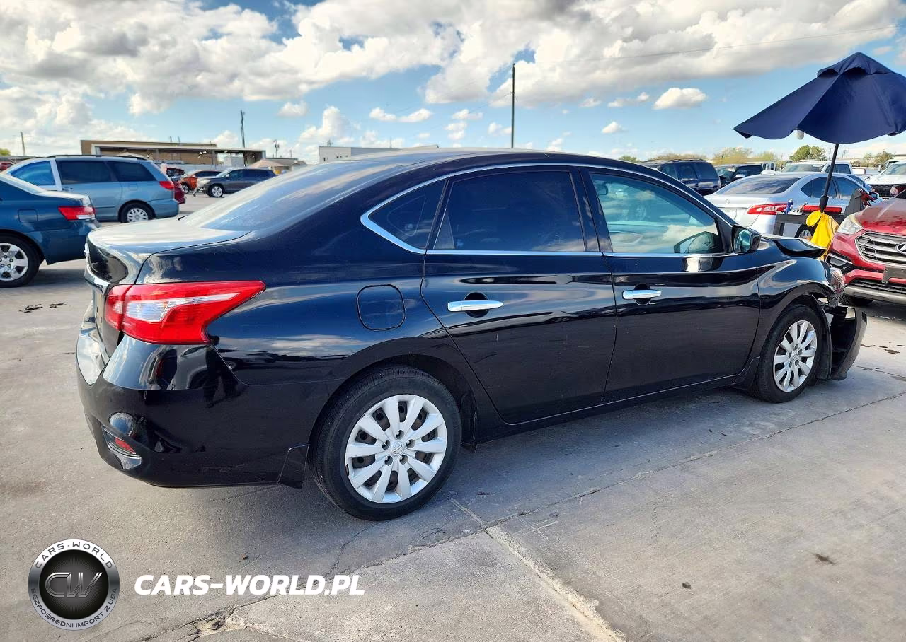 2018 Nissan Sentra S VIN:3N1AB7AP2JY222617 - 3
