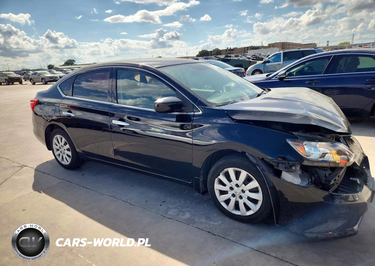 2018 Nissan Sentra S VIN:3N1AB7AP2JY222617 - 4