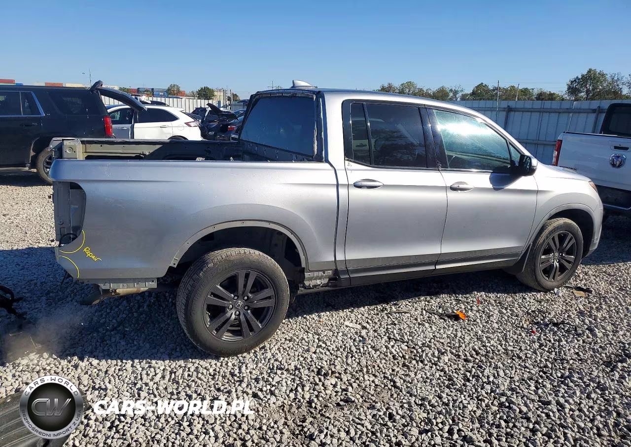 2019 Honda Ridgeline Sport VIN:5FPYK3F19KB041155 - 3