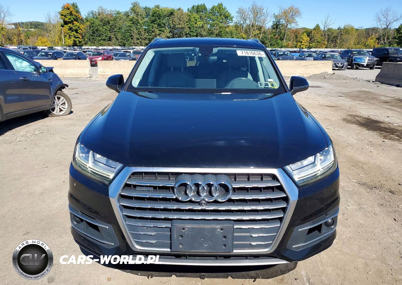 2018 Audi Q7 Premium Plus VIN:WA1LAAF70JD005711 - 5