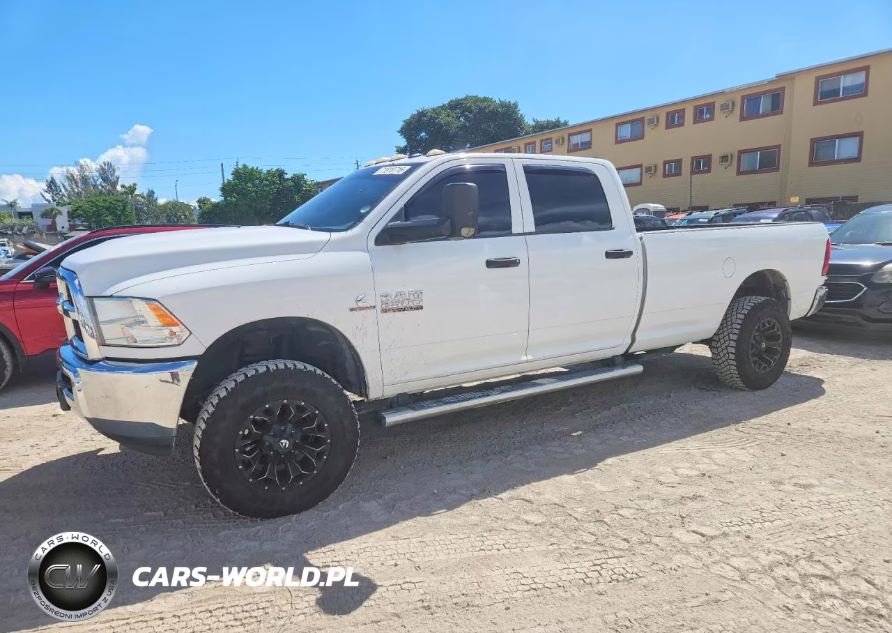 2018 Ram 2500 St VIN:3C6UR5HLXJG277911 - 1
