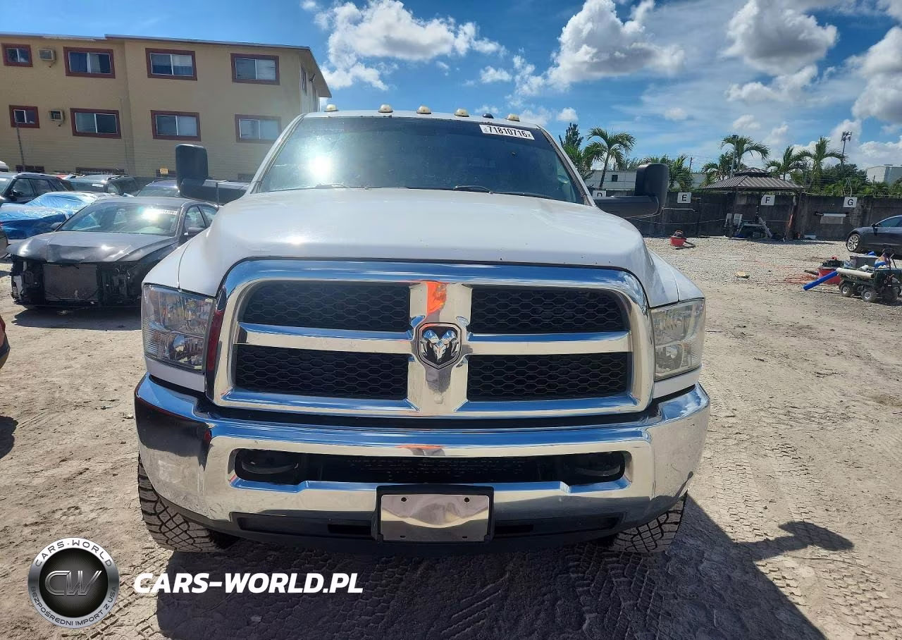 2018 Ram 2500 St VIN:3C6UR5HLXJG277911 - 5
