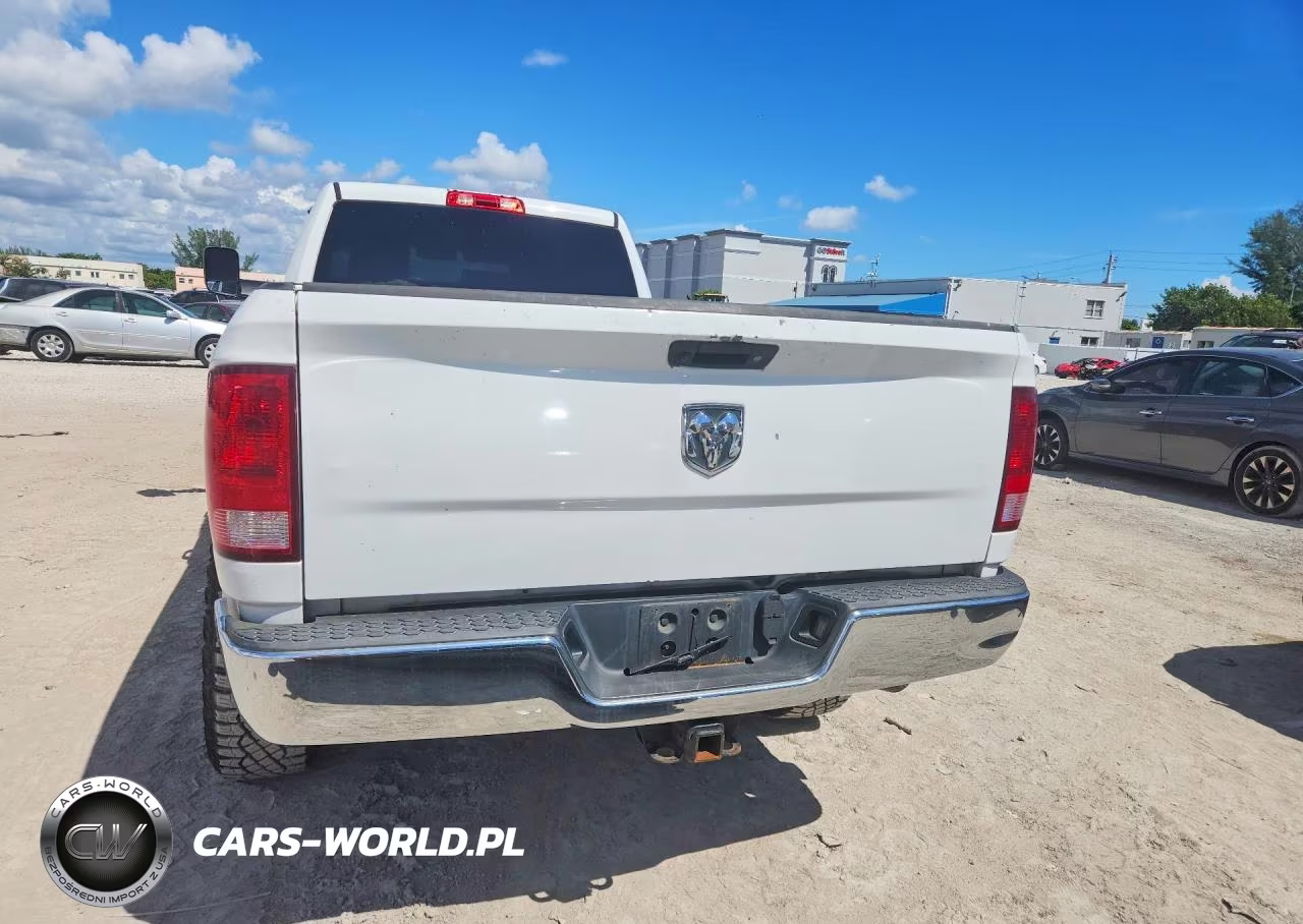 2018 Ram 2500 St VIN:3C6UR5HLXJG277911 - 6