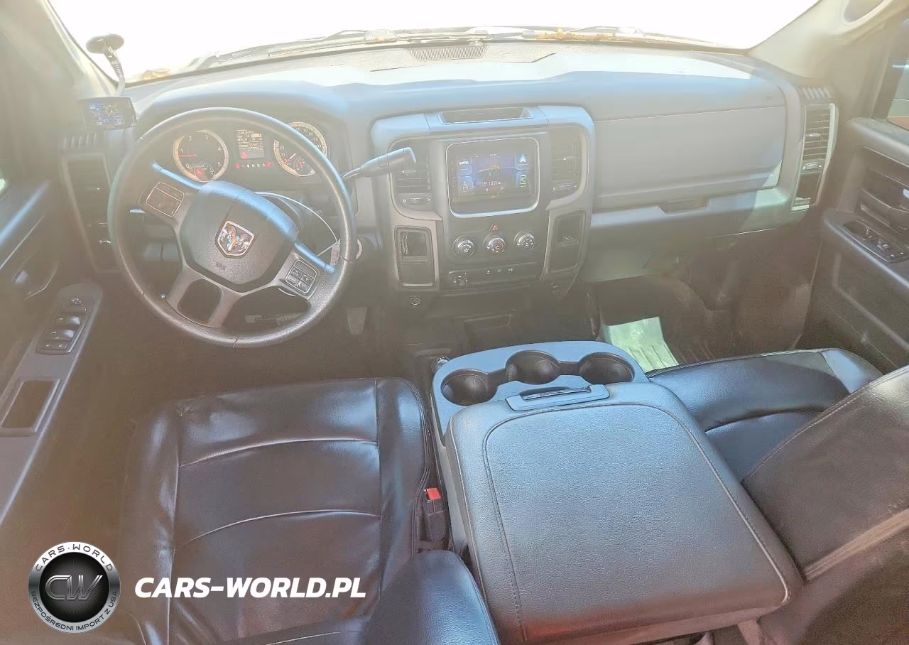 2018 Ram 2500 St VIN:3C6UR5HLXJG277911 - 8