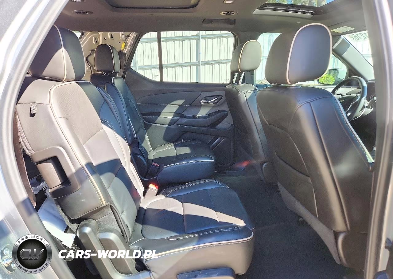 2023 Chevrolet Traverse Premier VIN:1GNEVKKW8PJ306900 - 10